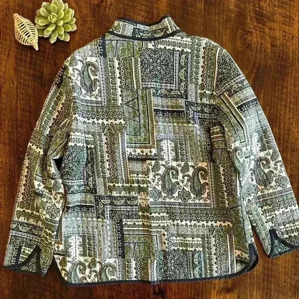 Vintage | Reversible Asian Inspired Quilted Jacket - Picture 8 of 9